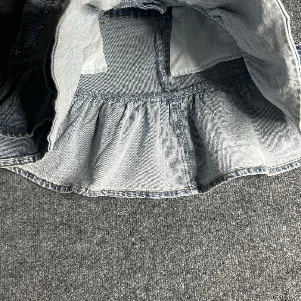 Social Collision Ruffle Denim‎ Skirt Y2k Size Medium Low Rise Star Stud
